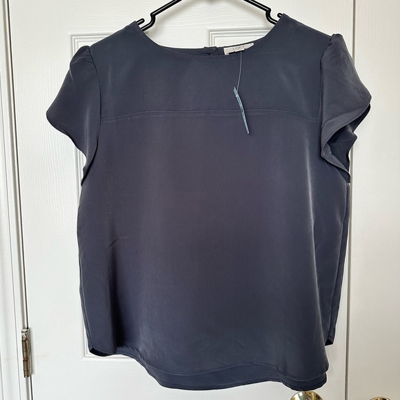 NWT Petite Keyhole Back Top - Picture 1 of 3